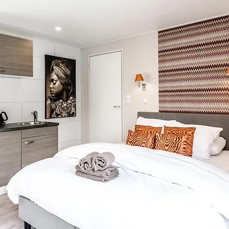 Pit-stop Apartment *